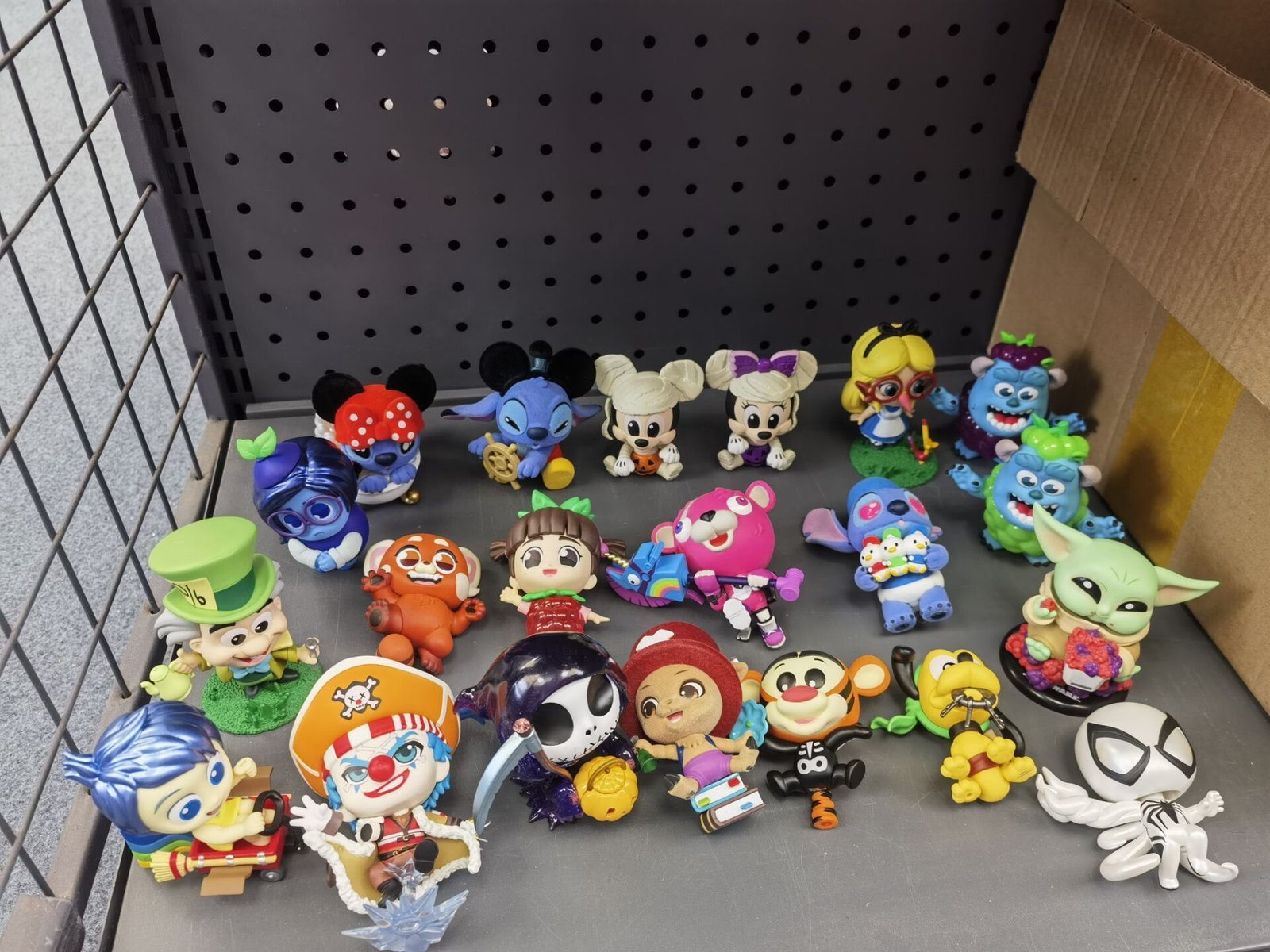Mini Cartoon Anime Figures - Cute Collectible Action Dolls for DIY Craft & Desk Decor